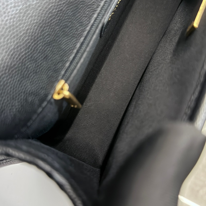 Chanel 22k 軍牌手柄郵差包 晶片款 黑金荔枝牛皮 全配-11