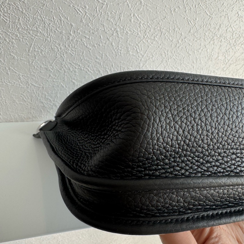 Hermes黑色銀釦eyelyne29 男女背都超好看-5