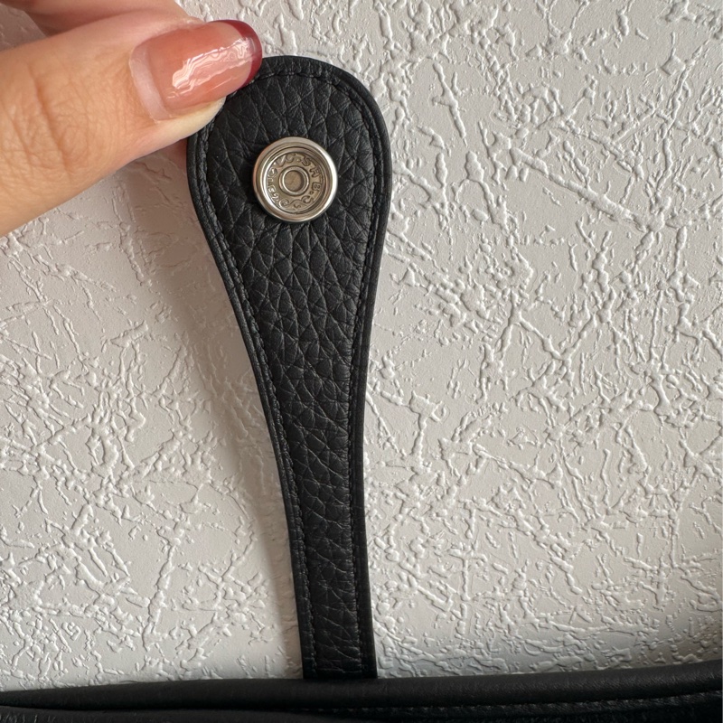 Hermes黑色銀釦eyelyne29 男女背都超好看-7