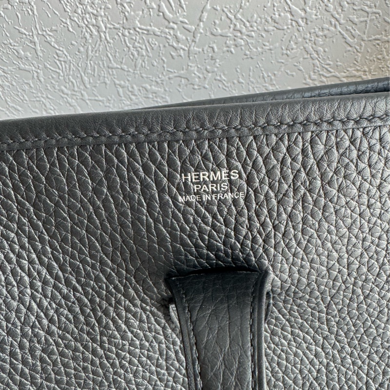 Hermes黑色銀釦eyelyne29 男女背都超好看-15