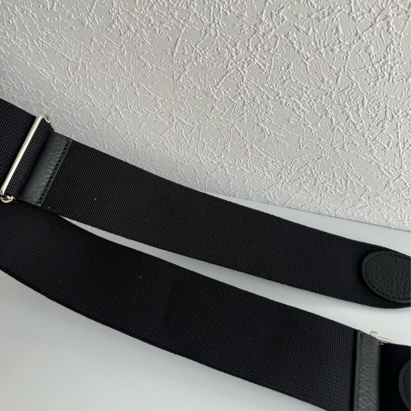 Hermes黑色銀釦eyelyne29 男女背都超好看-21