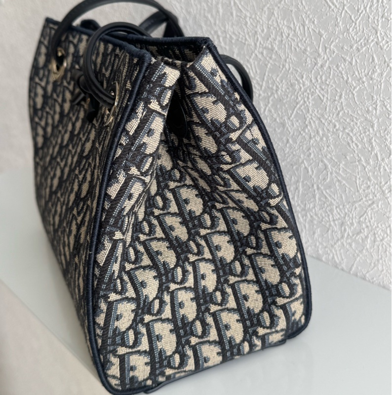 Dior藍緹花蝴蝶結雙肩包🎀 水水必買-2