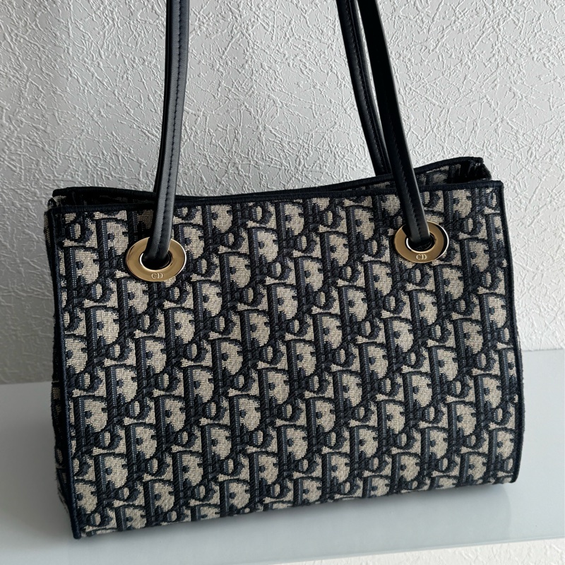 Dior藍緹花蝴蝶結雙肩包🎀 水水必買-4