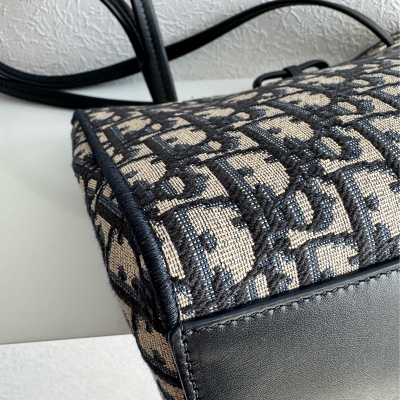 Dior藍緹花蝴蝶結雙肩包🎀 水水必買-10