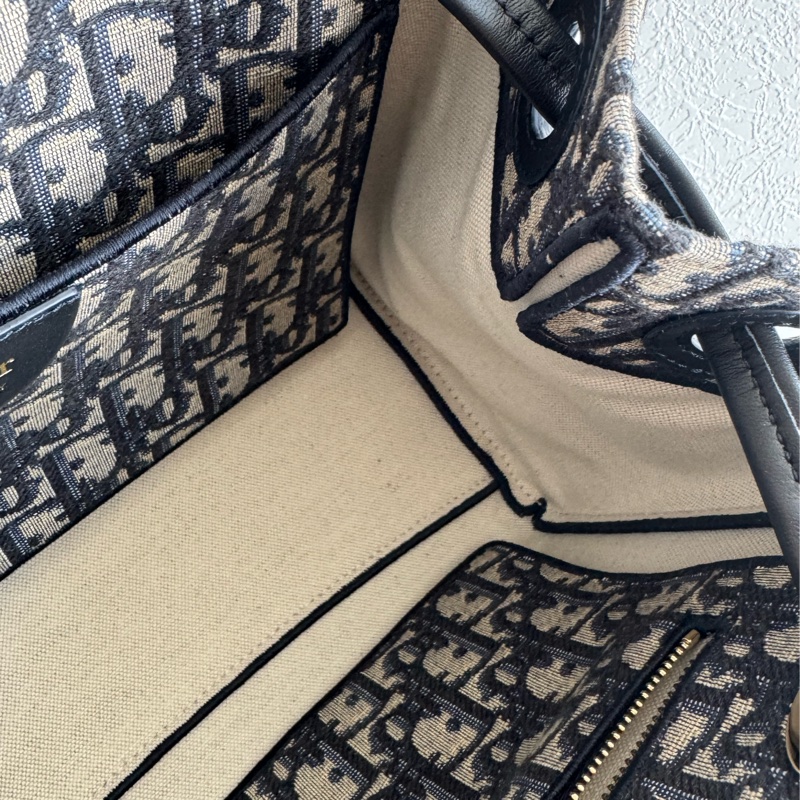 Dior藍緹花蝴蝶結雙肩包🎀 水水必買-17