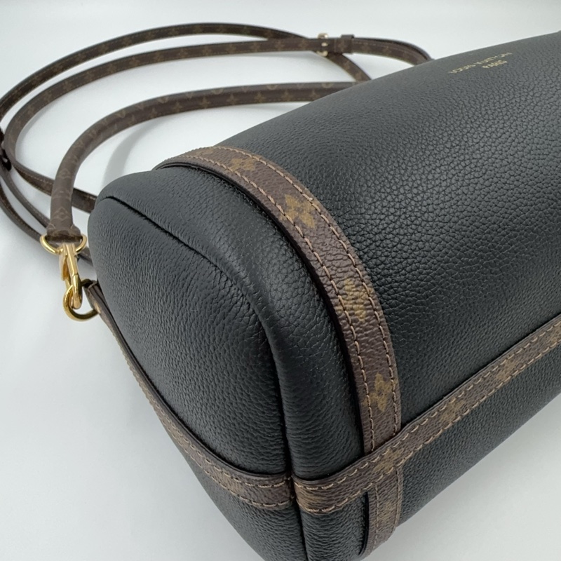 LV黑牛皮原花雙耳背帶波士頓肩側背包M26039-11