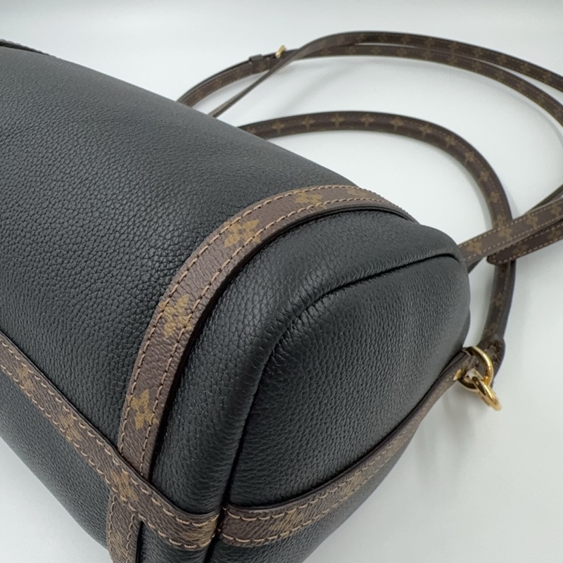 LV黑牛皮原花雙耳背帶波士頓肩側背包M26039-14