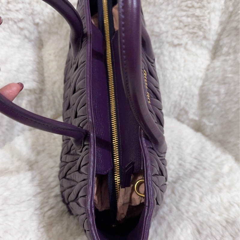 全新未使用MIU MIU 手提肩背包-38