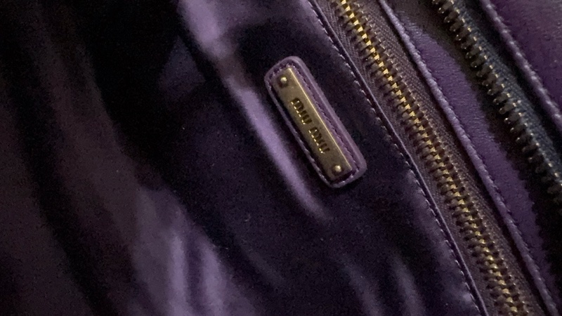 全新未使用MIU MIU 手提肩背包-57