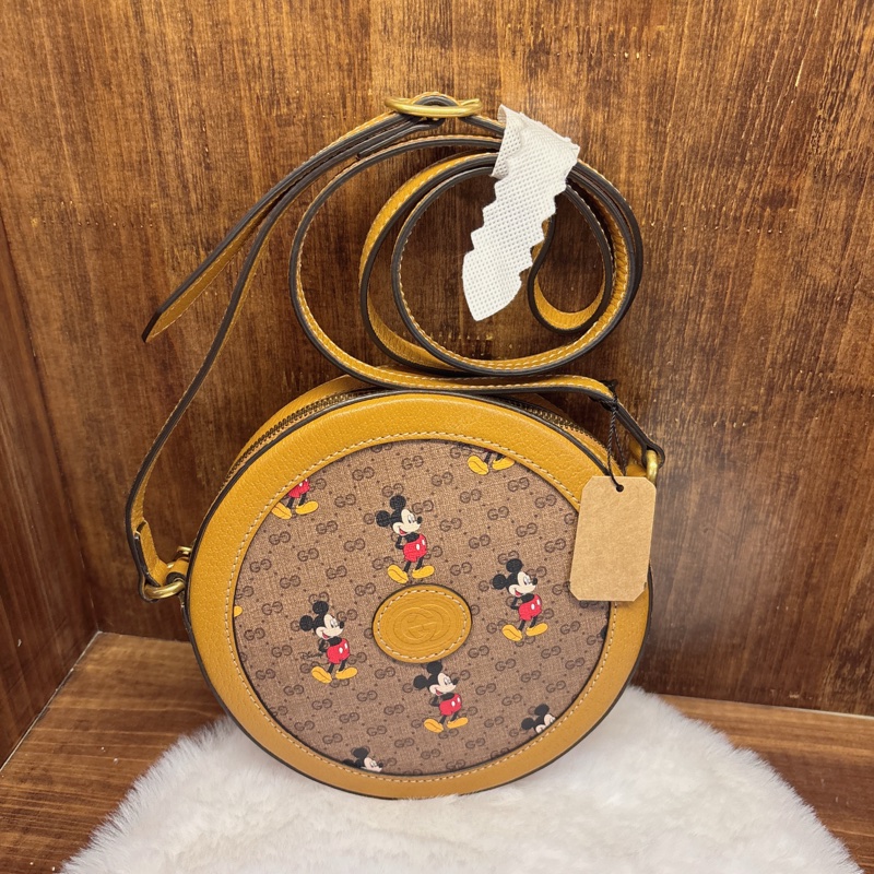 Gucci x Disney 米奇圓形斜挎包-1