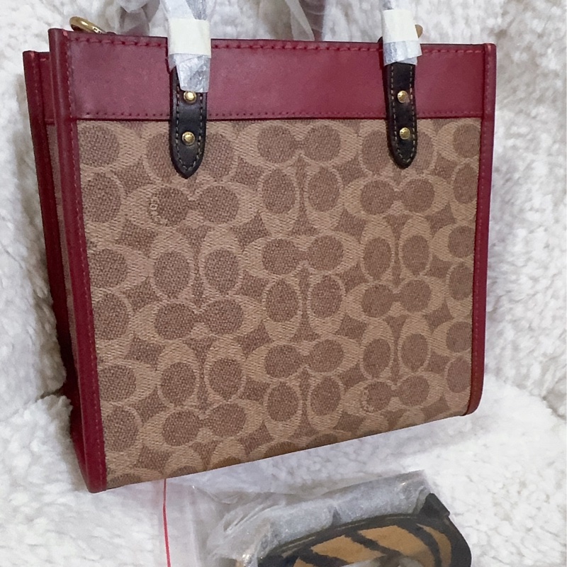 全新 Coach手提肩背包 Field tote22-27