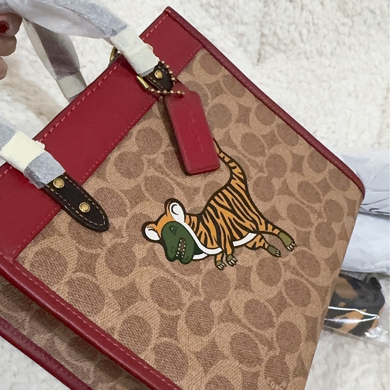 全新 Coach手提肩背包 Field tote22-35