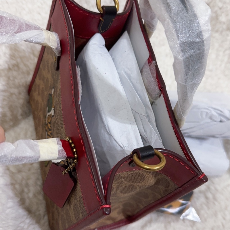 全新 Coach手提肩背包 Field tote22-36