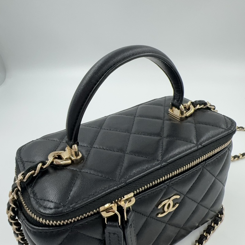 Chanel黑金羊皮菱格手提長盒子皮穿鍊斜背化妝箱AP2199-9