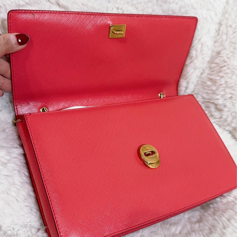 未使用經典Salvatore Ferragamo鏈條包-27