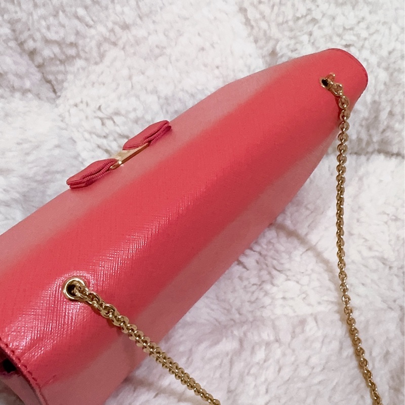 未使用經典Salvatore Ferragamo鏈條包-42