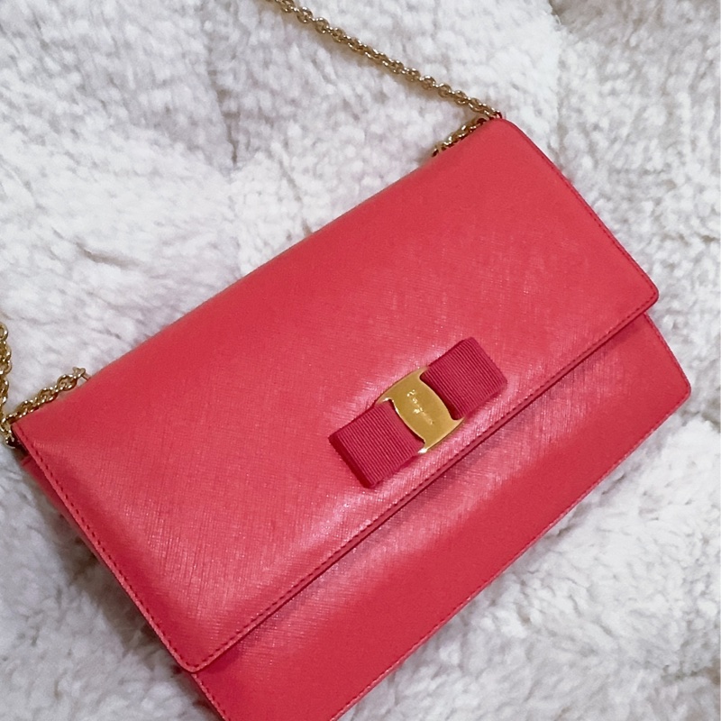 未使用經典Salvatore Ferragamo鏈條包-54