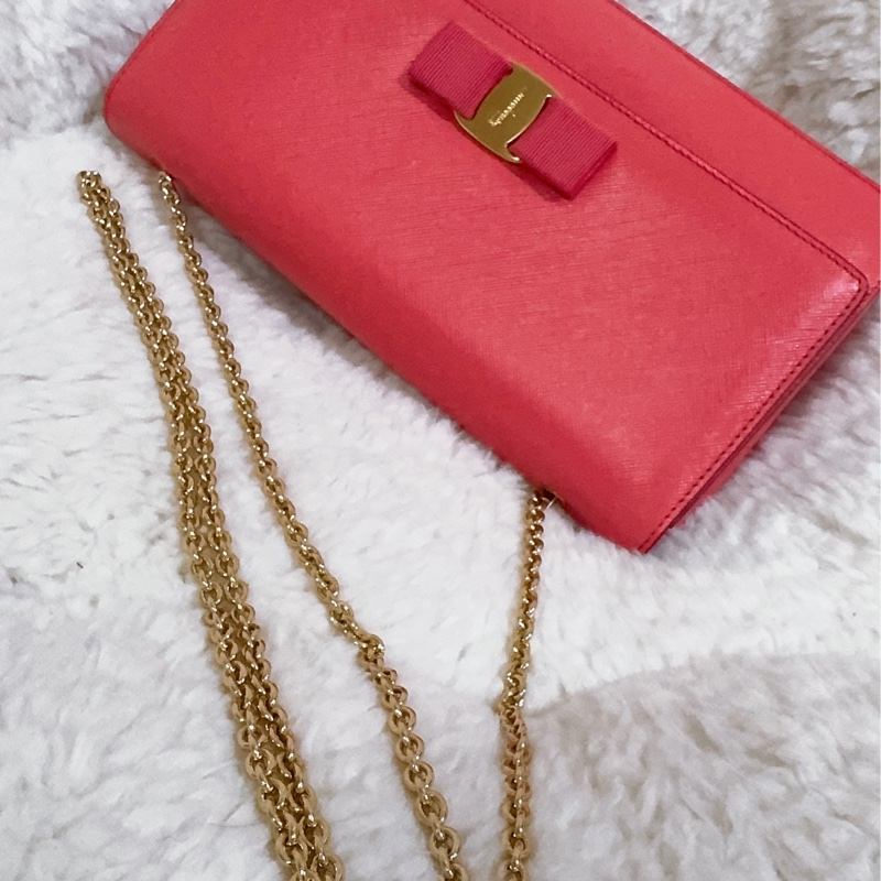 未使用經典Salvatore Ferragamo鏈條包-66