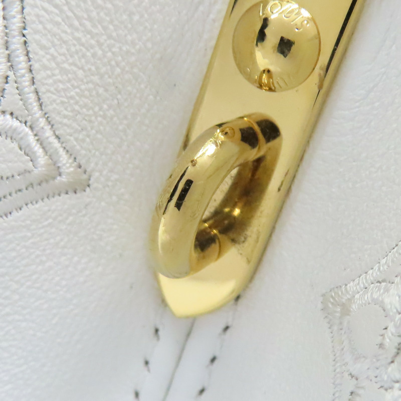 白色 原花縷空刺繡 牛皮 Capucines 兩用包【LOUIS VUITTON LV 路易威登】 M22863-14
