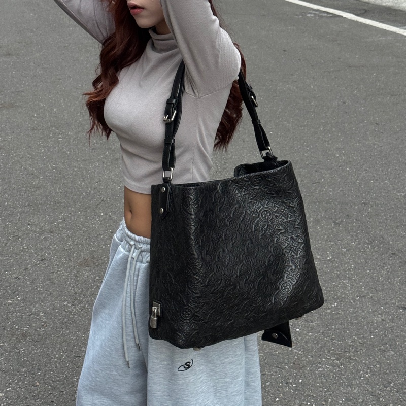 【超稀有限量款⏰】 LV Antheia Hobo 腋下肩背包（專櫃限量發售22.7萬）-22