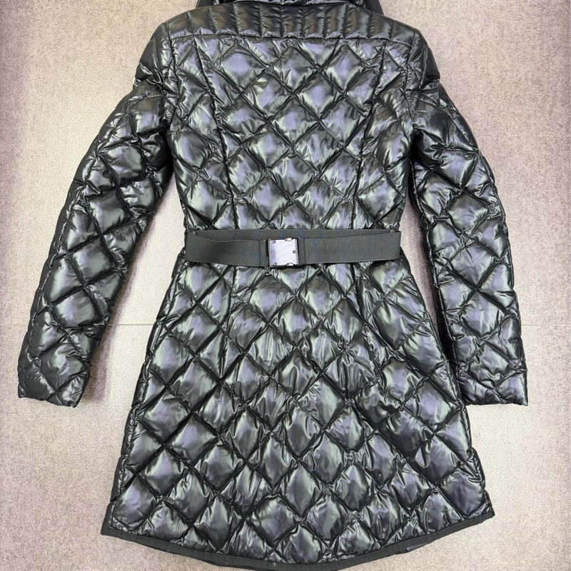 This is Moncler 女裝外套-6