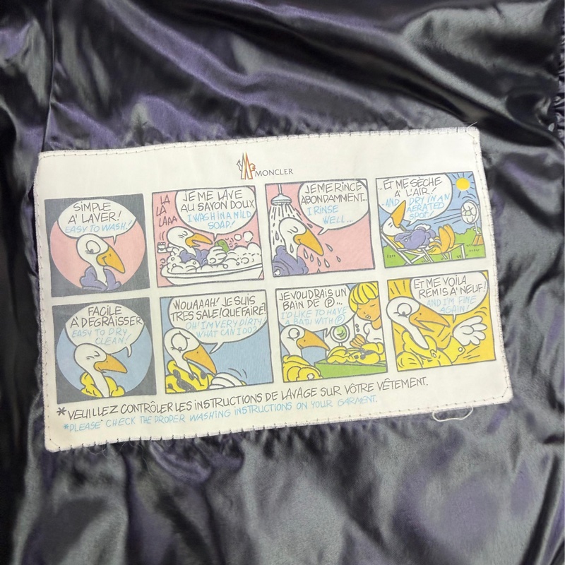 This is Moncler 女裝外套-9