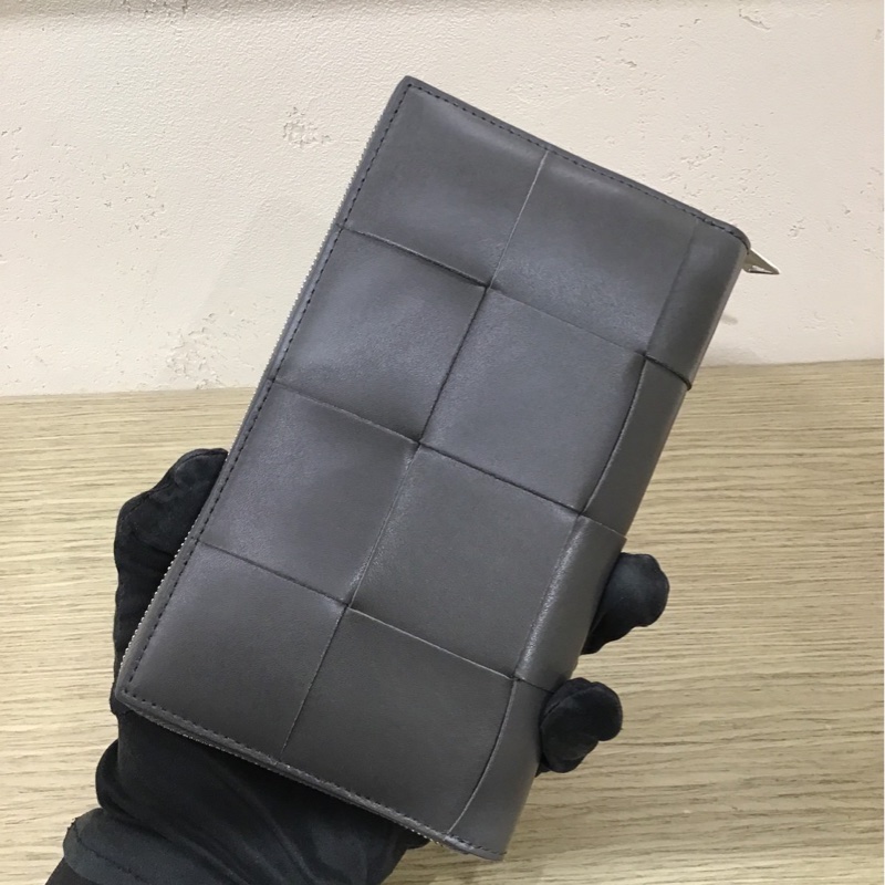 BOTTEGA VENETA大編織牛皮銀拉鍊長夾 (火山灰 )-3