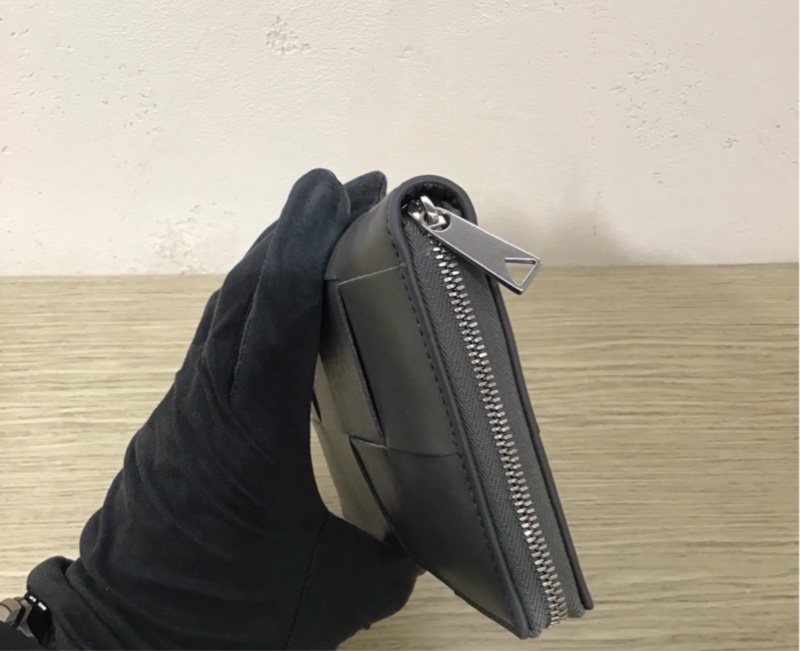 BOTTEGA VENETA大編織牛皮銀拉鍊長夾 (火山灰 )-4