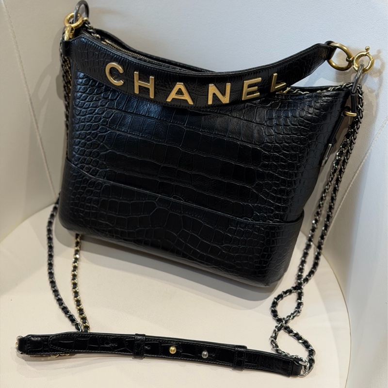 CHANEL 流浪包 logo背帶！🖤只有這款有！-1