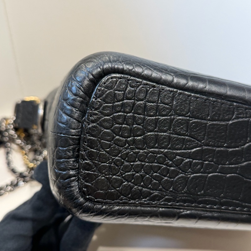 CHANEL 流浪包 logo背帶！🖤只有這款有！-6