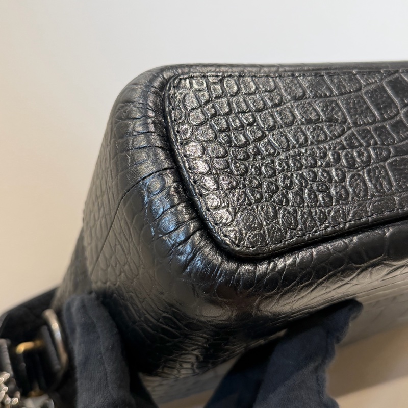 CHANEL 流浪包 logo背帶！🖤只有這款有！-9