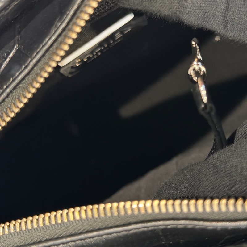 CHANEL 流浪包 logo背帶！🖤只有這款有！-11