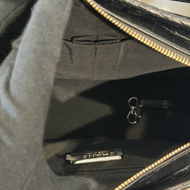 CHANEL 流浪包 logo背帶！🖤只有這款有！-13