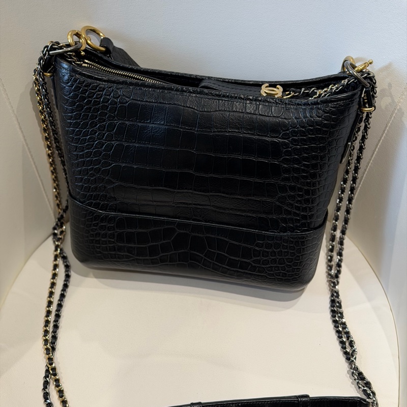 CHANEL 流浪包 logo背帶！🖤只有這款有！-19