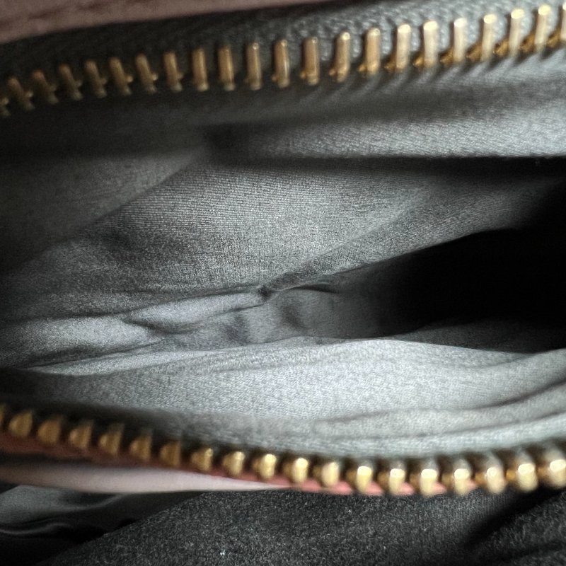 MIUMIU 灰拚粉金扣褶皺手提斜背包-6