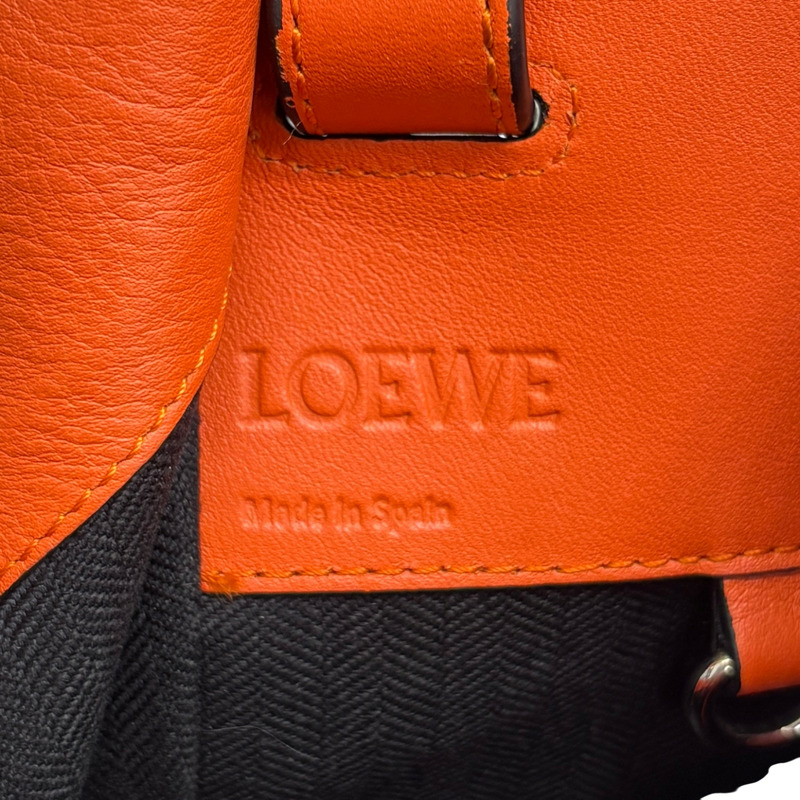 橘色 牛皮 Hammock 肩背包【LOEWE 羅威】 387.30.S35-5