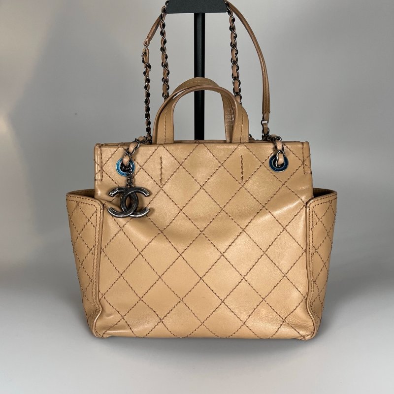 CHANEL 粗菱格紋小托特包 膚色21開-0