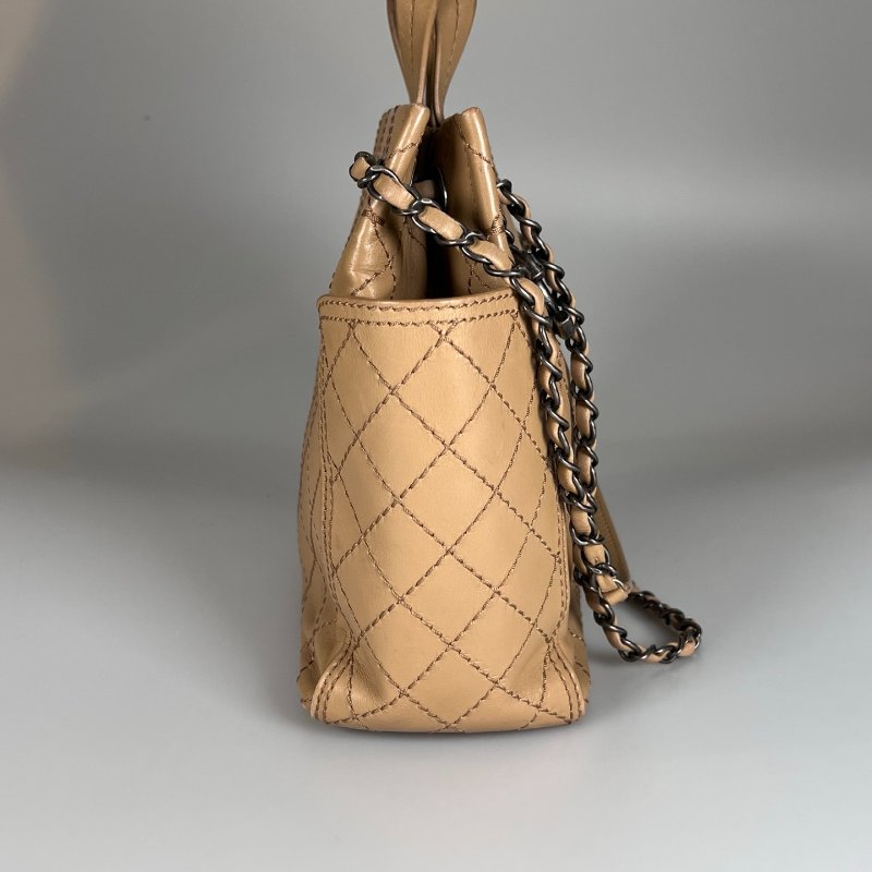 CHANEL 粗菱格紋小托特包 膚色21開-2