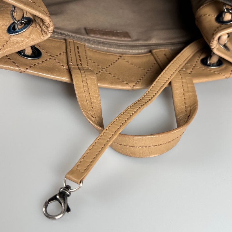 CHANEL 粗菱格紋小托特包 膚色21開-11