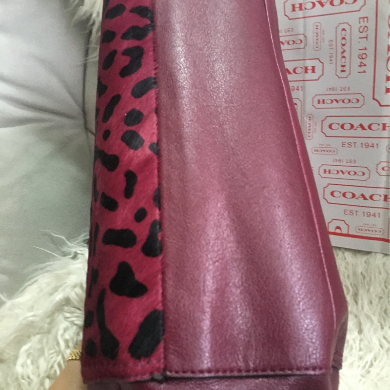 全新未使用Coach 皮草拼接包（全真皮）手提肩背包-17