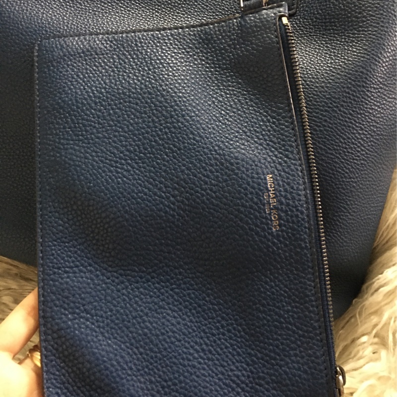 MK Michael Kors 全真皮手提肩背包（大+小）-28