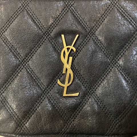 Saint Laurent 聖羅蘭 608941 Becky Zip 菱格紋小羊皮雙拉鍊相機包 黑色