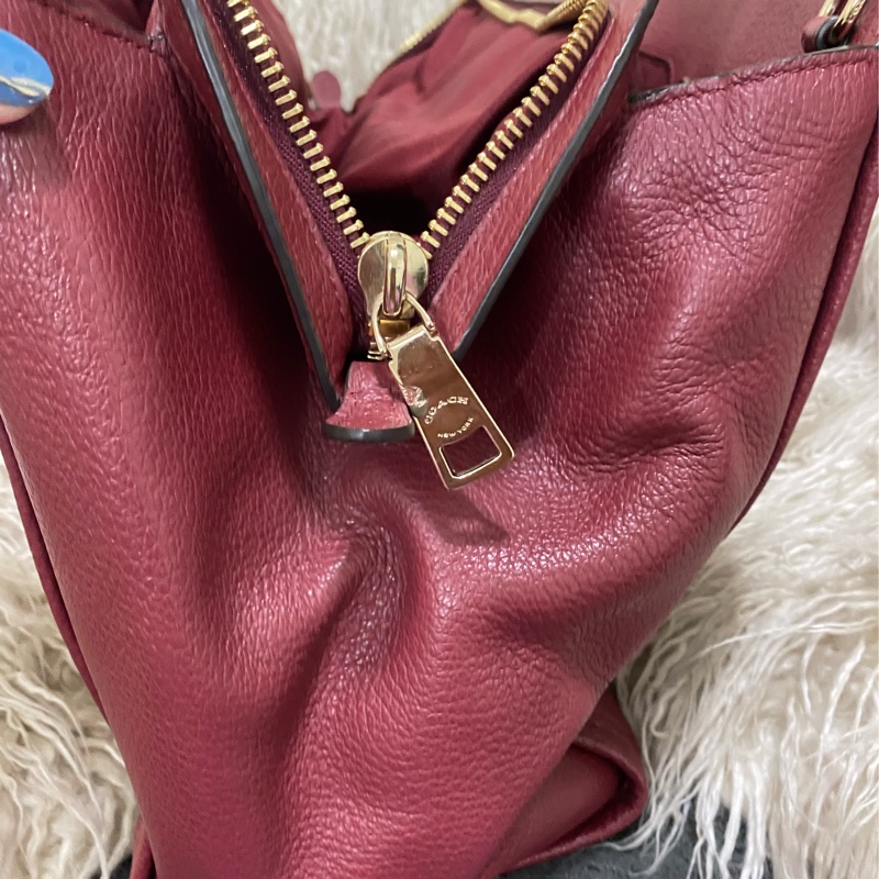 全新未使用coach 全真皮手提肩背包（酒紅）-17