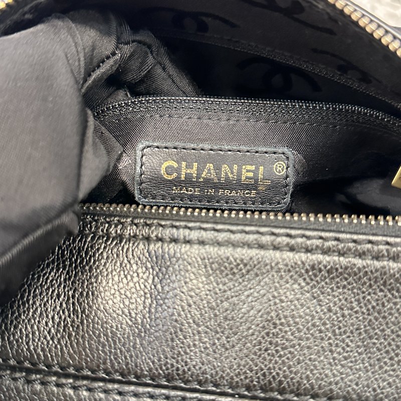 Used CHANEL Vintage Hobo Hobo Bag Black GHW-4