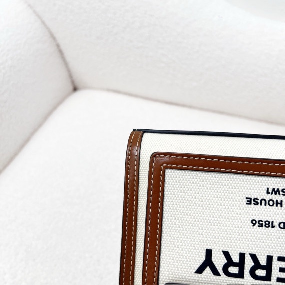 Burberry 經典信封包-6