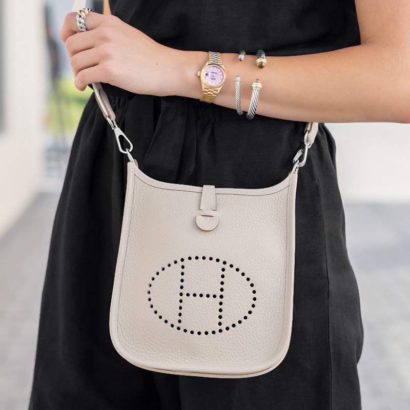 💯Hermes 愛馬仕 Mini Evelyne Craie Stamp K 奶昔白銀扣K刻-0