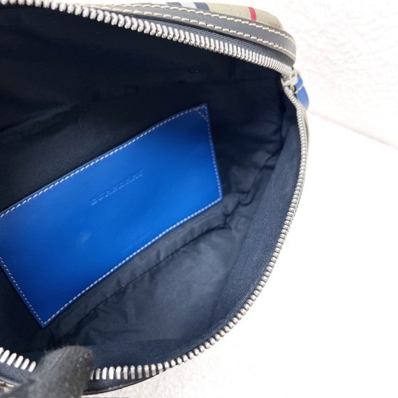 Burberry 經典橫格腰包胸包-10