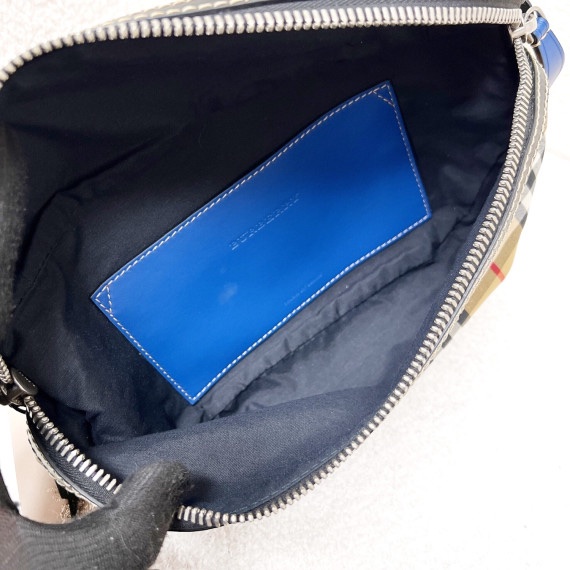 Burberry 經典橫格腰包胸包-13