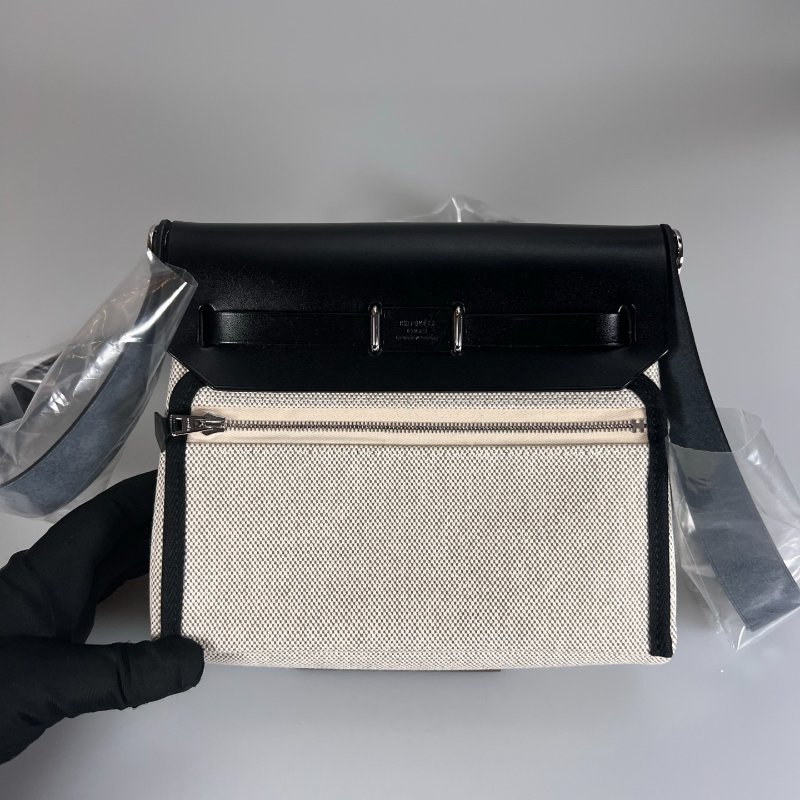 全新品 HERMES K刻 黑白帆布HERBAG MINI-1
