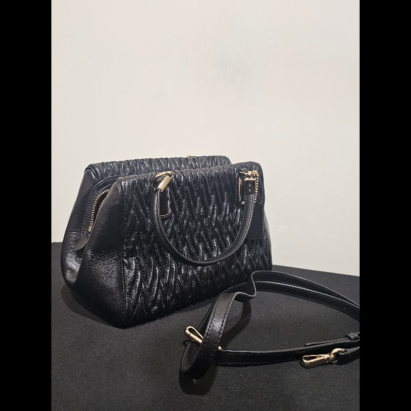 Coach Madison 黑色抓皺皮革手

提/肩背兩用包（型號 F49723）-2